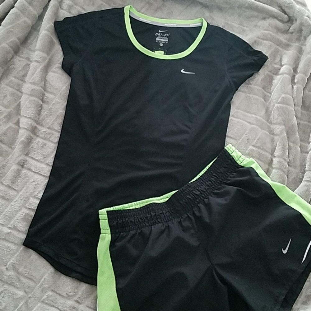 Women's Nike Dri Fit outfit
